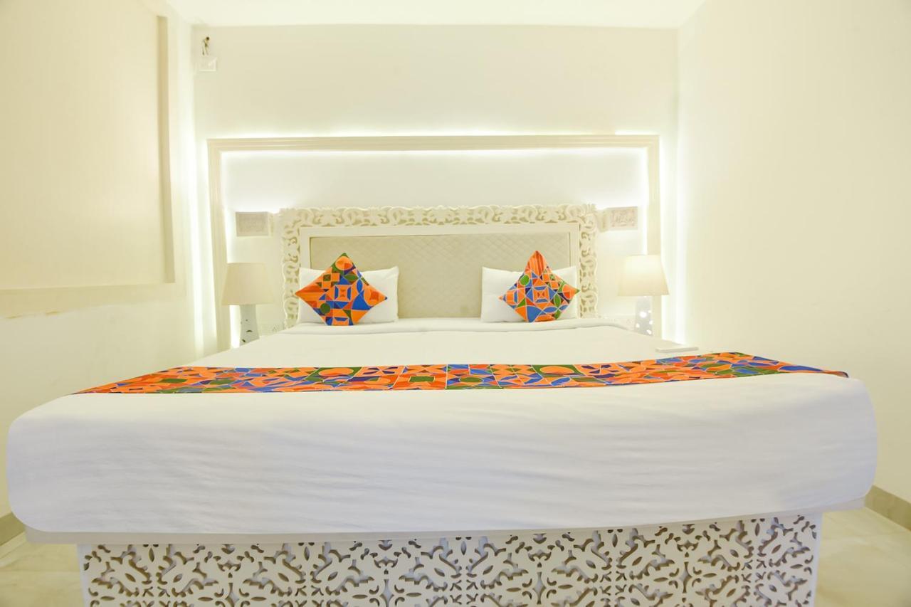 Fabhotel Yahweh With Bar, Hotel Calangute